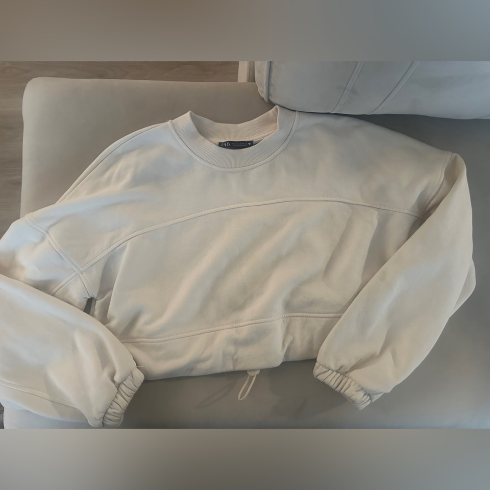 Zara Cream crop sweater